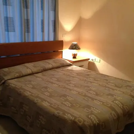 Hotel Grand Golem (Tirana)