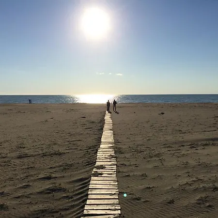 Grand Ξενοδοχείο Golem (Tirana)