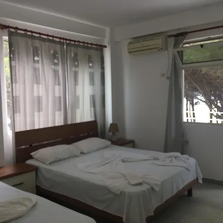 Grand Golem (Tirana)