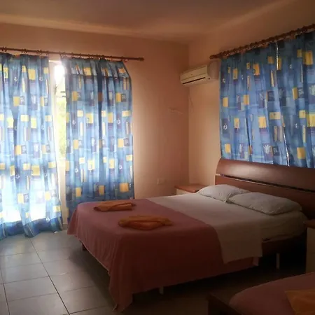 Grand מלון גולם