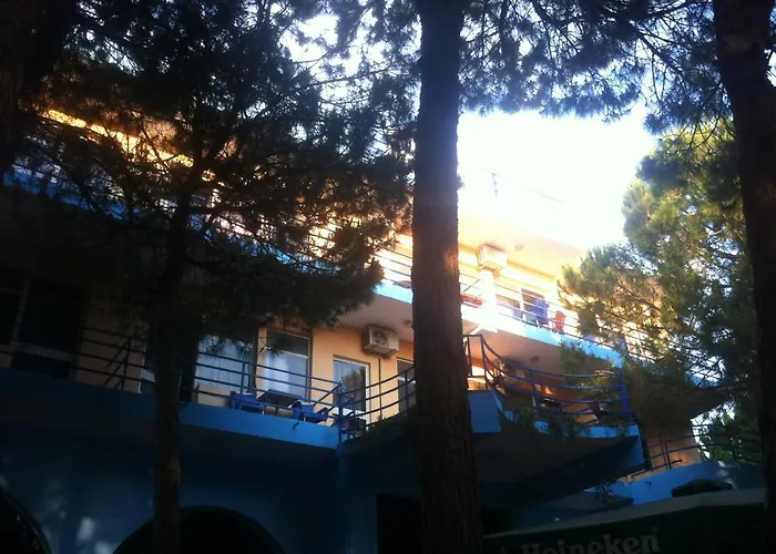 Hotel Grand Golem (Tirana)